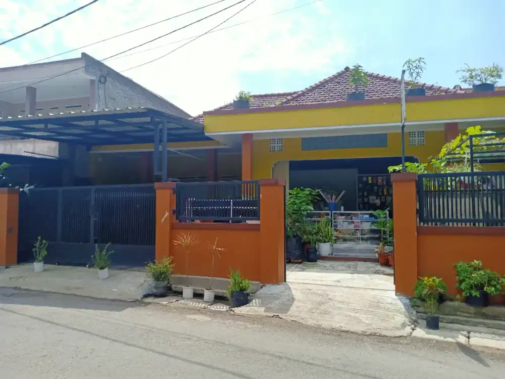 Dijual Rumah + Tempat Usaha Cibabat Pinggir Jalan