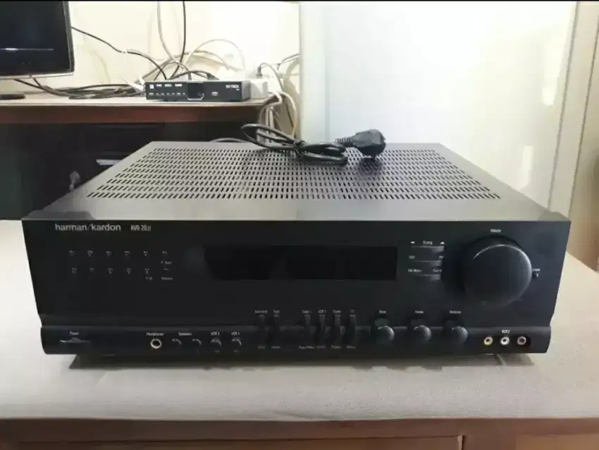 Amplifier Harman Kardon AVR 20 ll