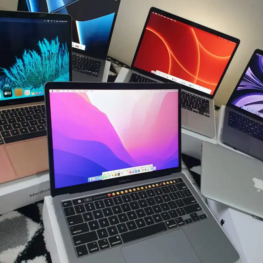 Terima Jual Beli Macbook Pro Air Intel M1 M2 iPhone iPad Tampung