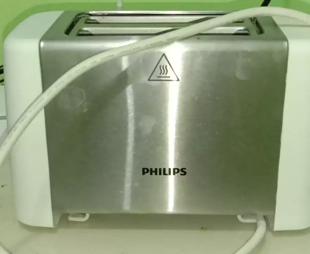 Jual alat pemanggang roti listrik baru di pakai seminggu