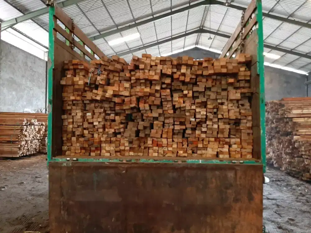 Kayu Glugu dan Meranti MURAH