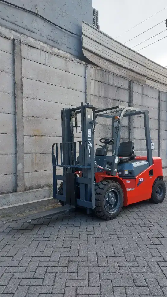 forklift 3 ton Heli mesin ISUZU C240 japan di Sidoarjo,  Jawa Timur