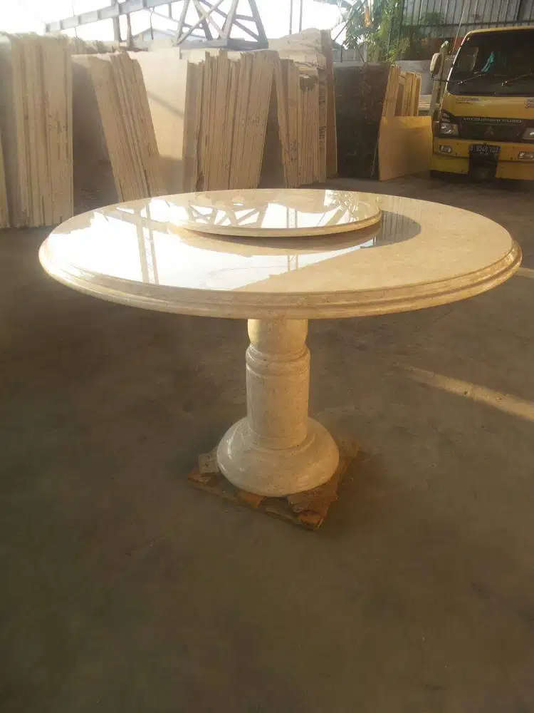 Meja Batu Rustico Ivory