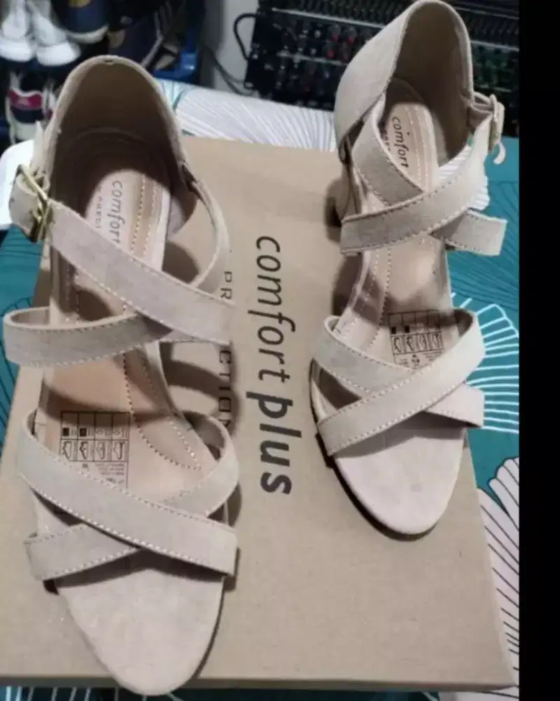 Harga high heels di on sale payless