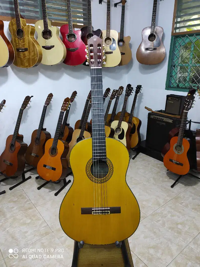 YAMAHA C390 Gitar KLASIK original Mewah