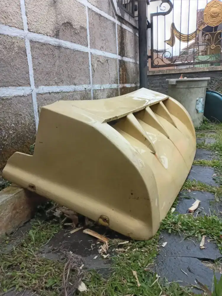 Mahkota truk canter second