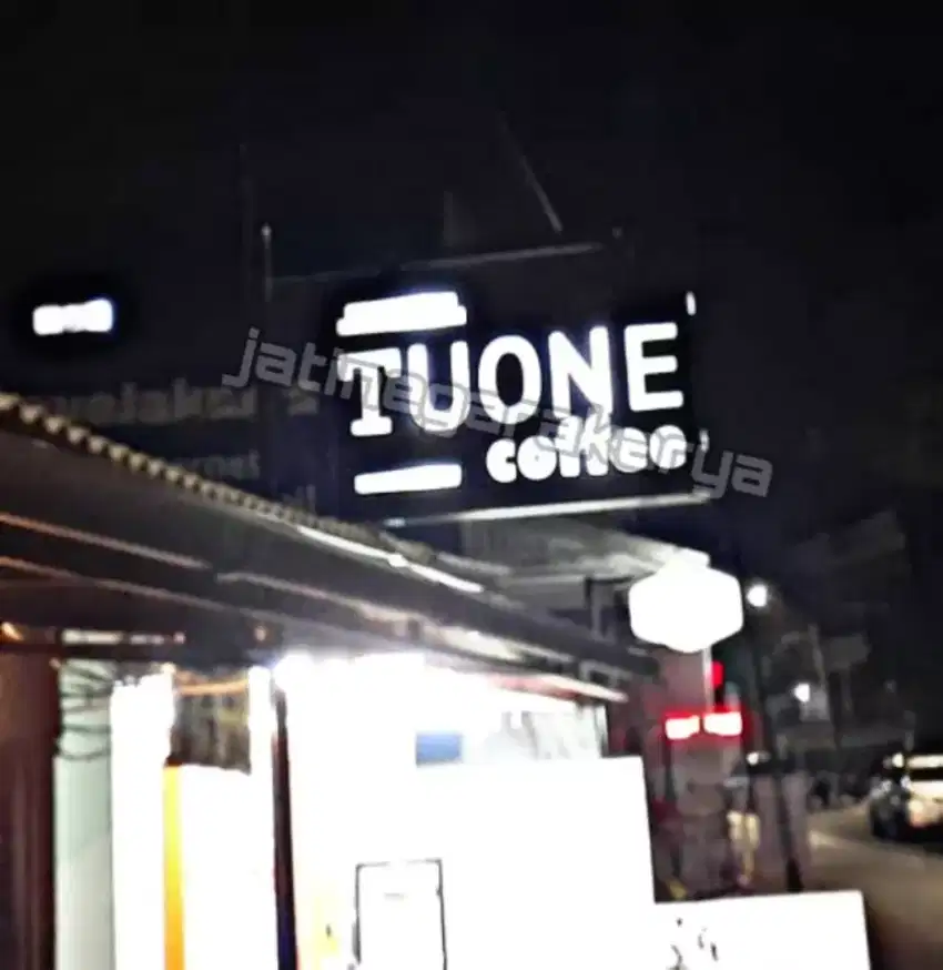 Neon Box Alumuniun 60 x 90