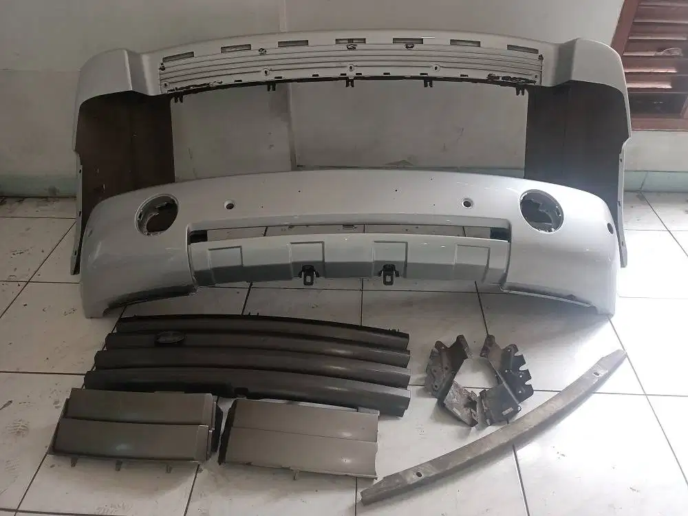 Bumper Bemper Range Rover Dpn Blkg + Grill Depan + Grill Kanan Kiri