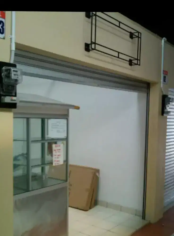 Dijual kios 12 meter persegi di graha raya bintaro