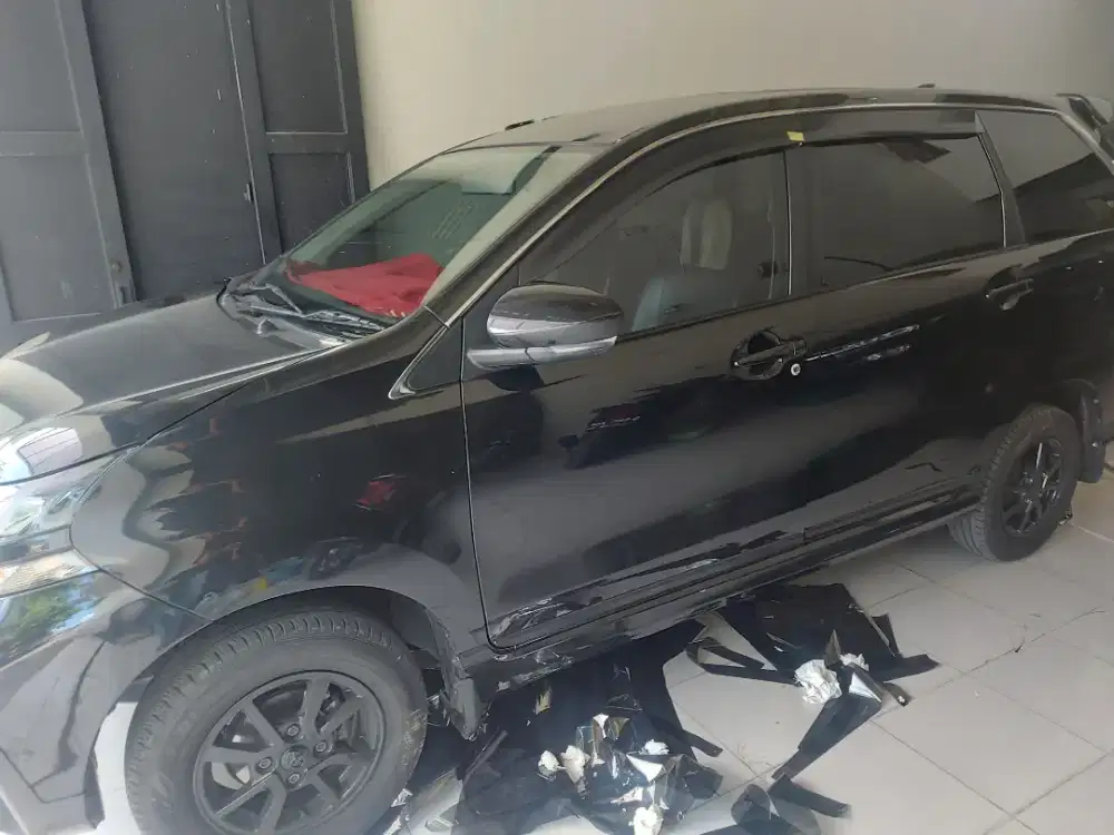 ganti dan pasang kaca film untuk mobil