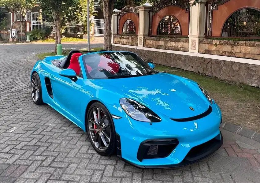 Porsche 718 Spyder MT 2022 Blue on Black 718 Surabaya Spyder Miami