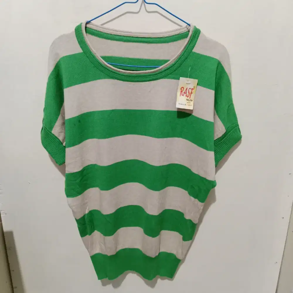 T-shirt Motif Salur / Kaos Lengan Pendek Stripe Hijau