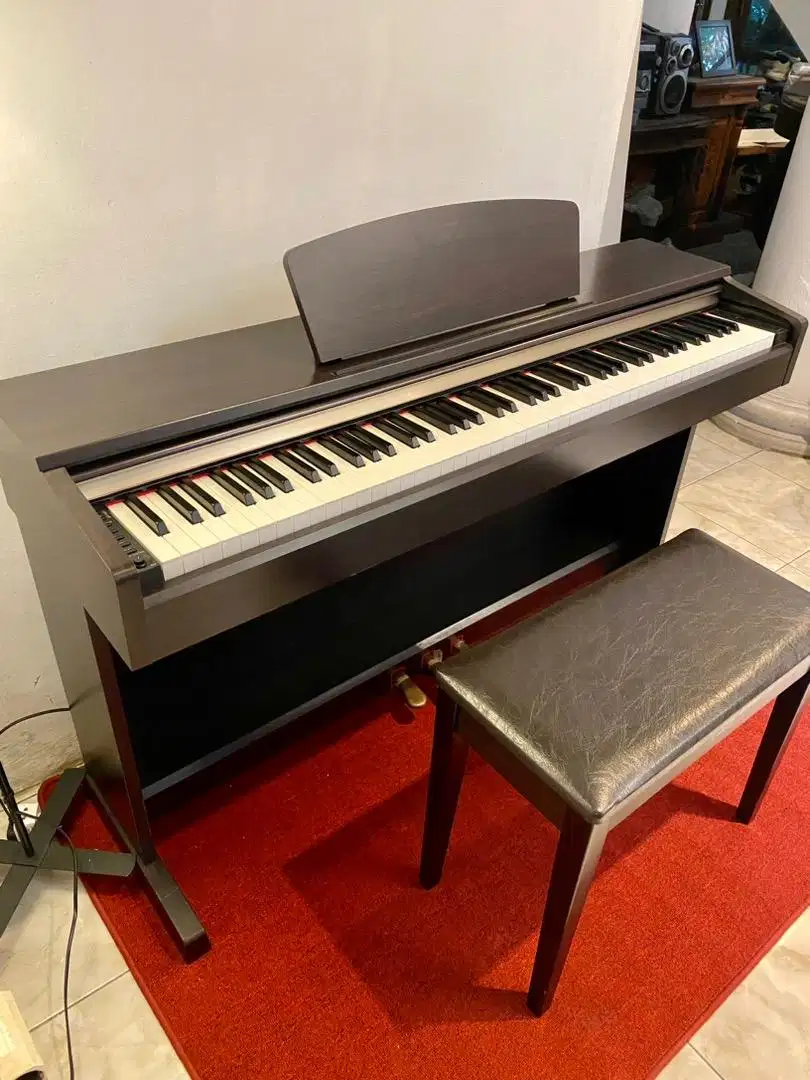 Yamaha Arius YDP Top of The Line Clavinova Electone DGX Piano Digital