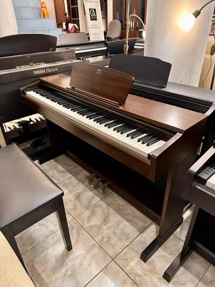 Yamaha Arius YDP Clavinova CLP DGX Electone Piano Digital Keyboard