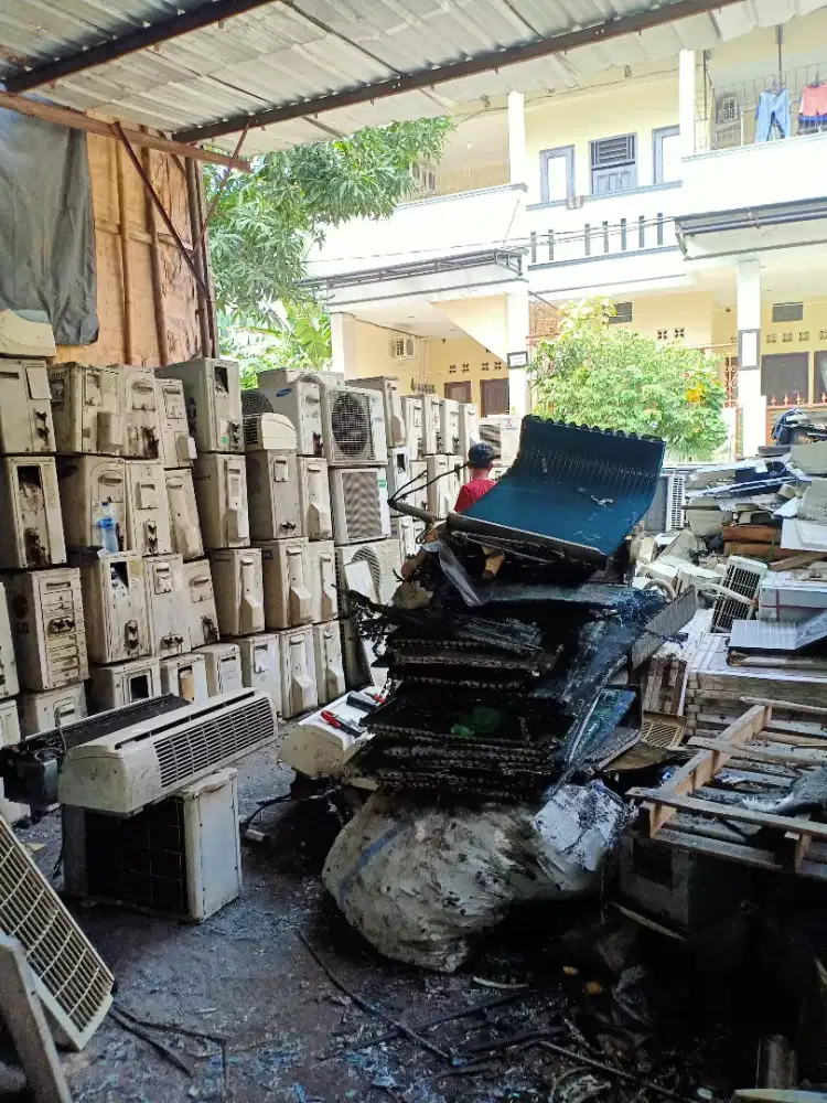 Menerima segala jenis AC rusak dan borongan