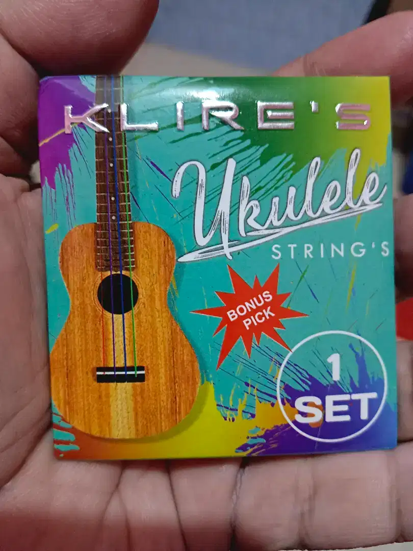 Senar Ukulele Warna Warni