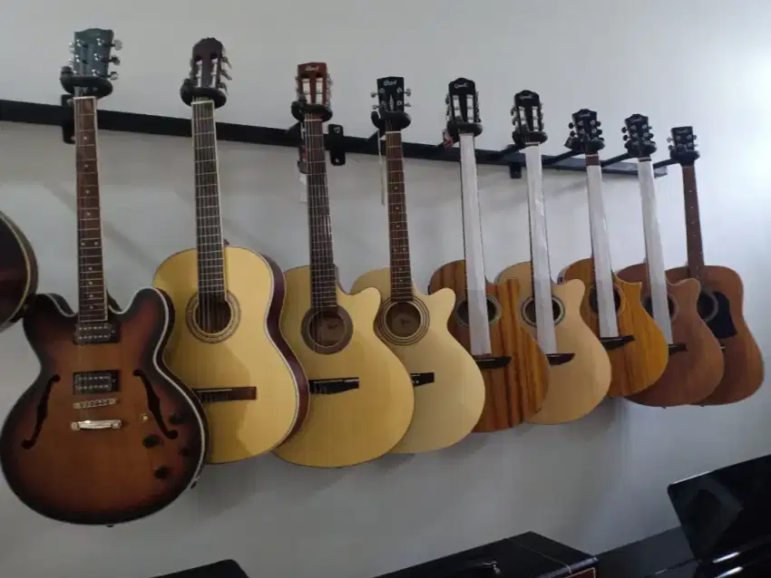 Gitar Akustik Cort / Gitar Acoustic / Gitar Grande