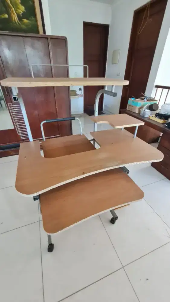 Meja komputer 1 set