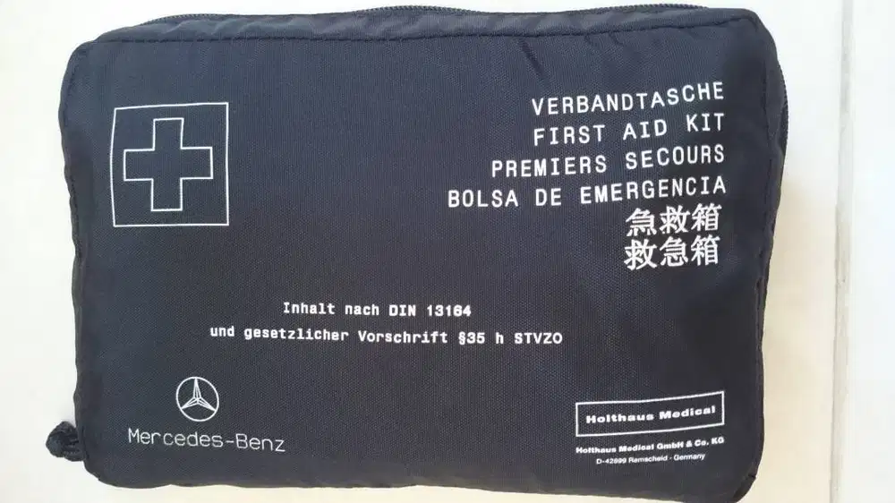 Original Mercedes Benz First Aid Kit P3K PPPK