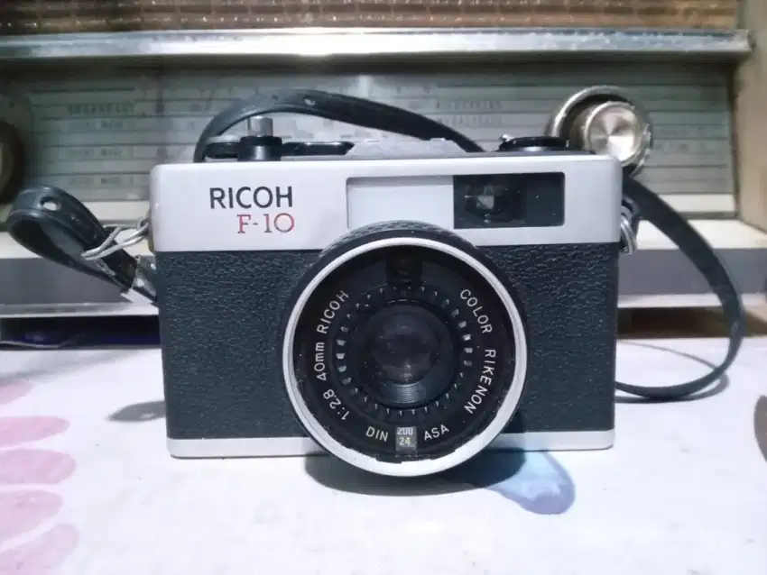 Kamera analog jadul RICOH F 10 Ringefinder silver koleksi antik rare