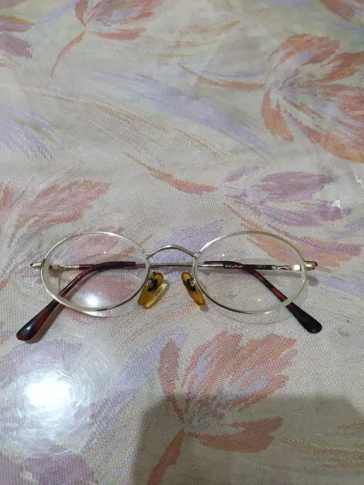 Kacamata wanita DKNY original