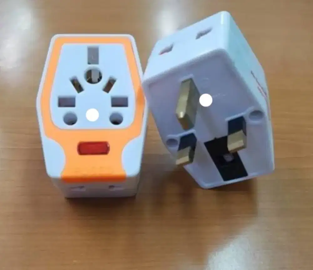 Colokan model kaki 3