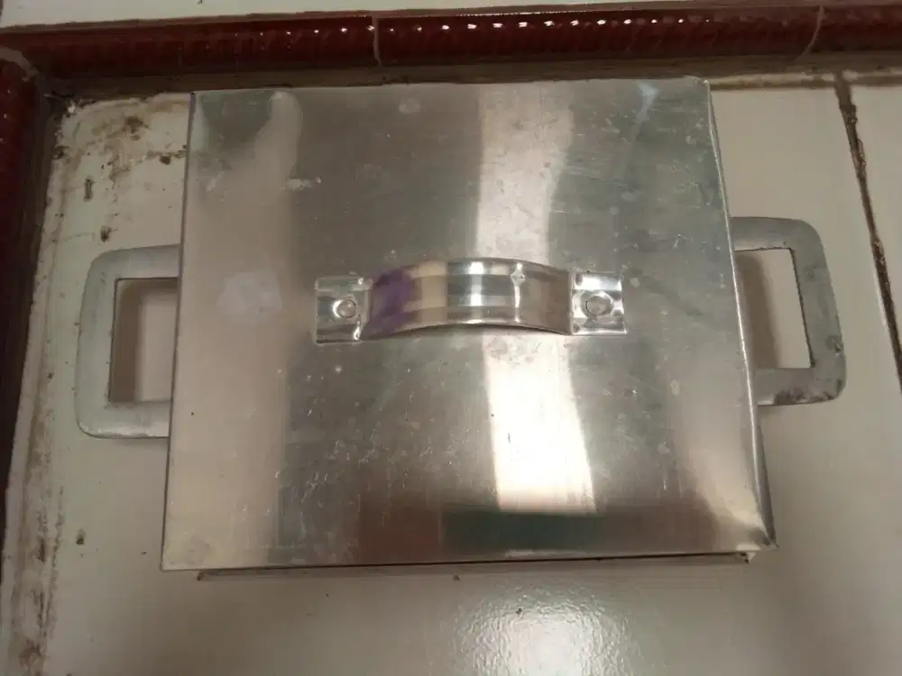 Wajan Panggangan Kue Pukis dari besi.