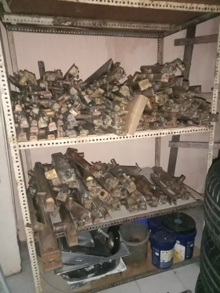 upper tank dan lower tank radiator mobil