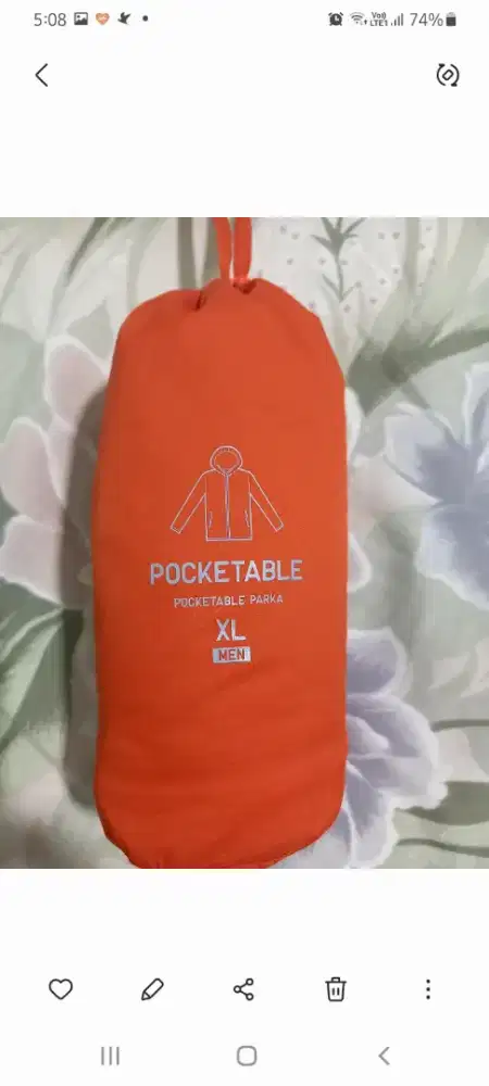 UNIQLO jaket parka proteksi sinar UV