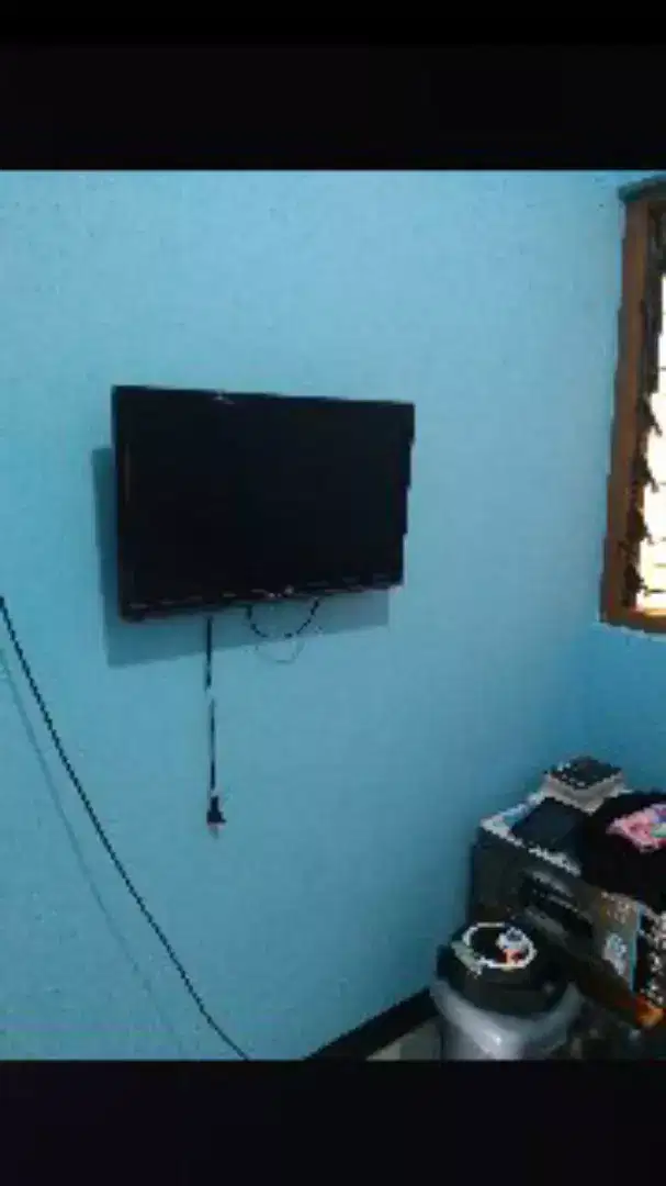 Pasang bracket lcd