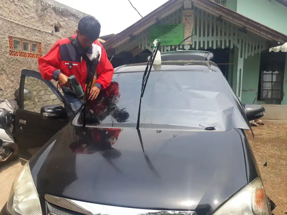 pasang kaca film mobil panggilan
