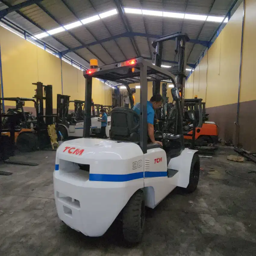 Ready TCM INOMA 3 ton 2015 , 5 meter  FD30