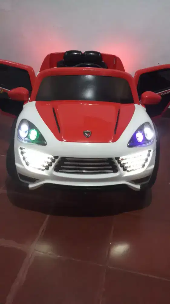 PORSCHE CAYMAN aki kering 12Volt bisa 2 anak jual Cepat BU