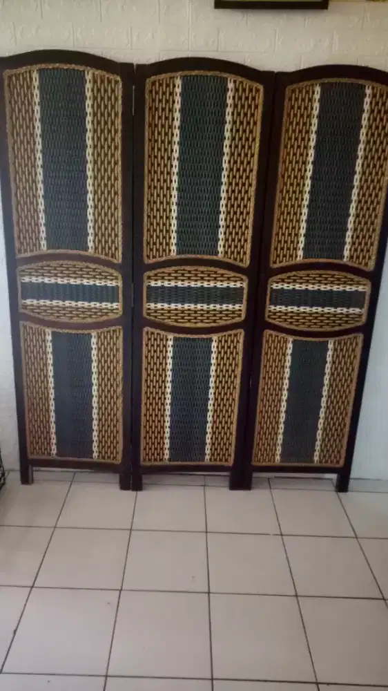 Pembatas Anyaman Bagus