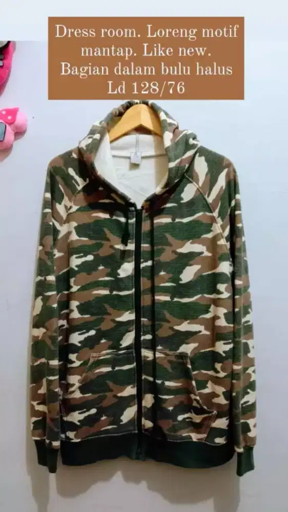 Hoodie on sale motif army