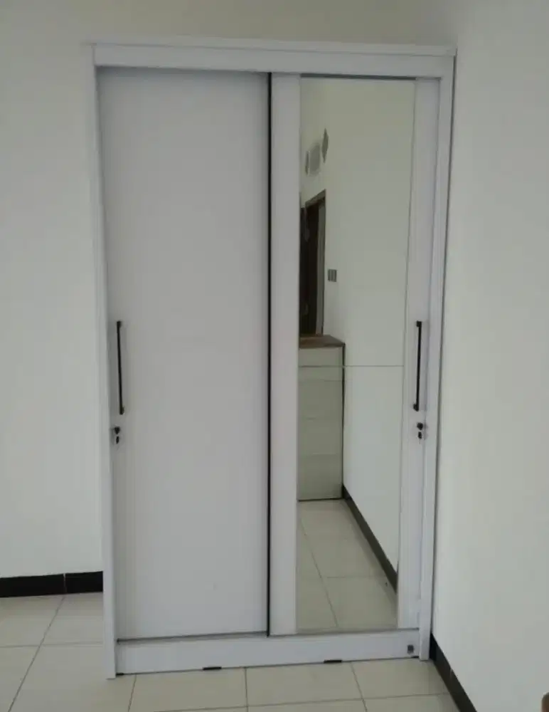 Lemari Baju 2 Pintu Sliding / Lemari Pakaian 2 Pintu Sliding MDF 61
