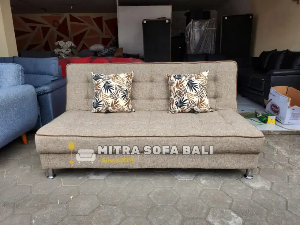 Sofa bed Tidur ,Matrass  warna abu, Bunus bantal Mitra Sofa Penarungan