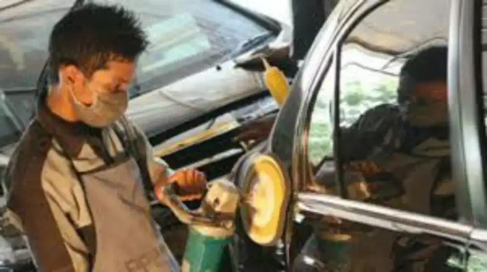 Jasa poles mobil panggilan