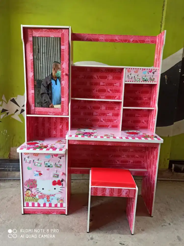Meja Belajar Meja Rias / Meja Belajar Kaca Karakter Hello Kitty 40