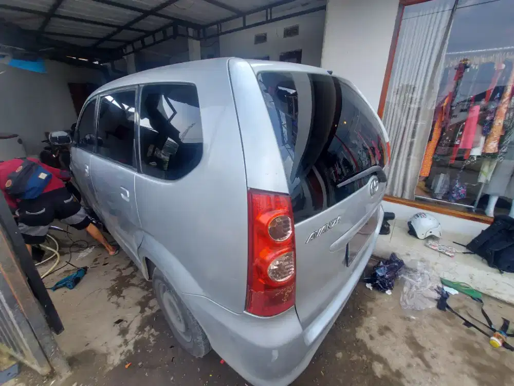 panggilan kaca film mobil tidak cepat pudar