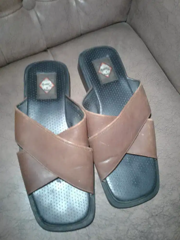 Sandal pria 45 46 kulit jumbo siap pakai nego cod rungkut gpl gan