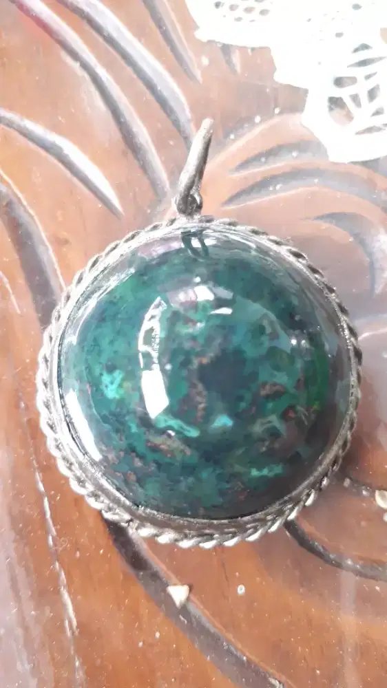 Liontin Batu Bacan Doko