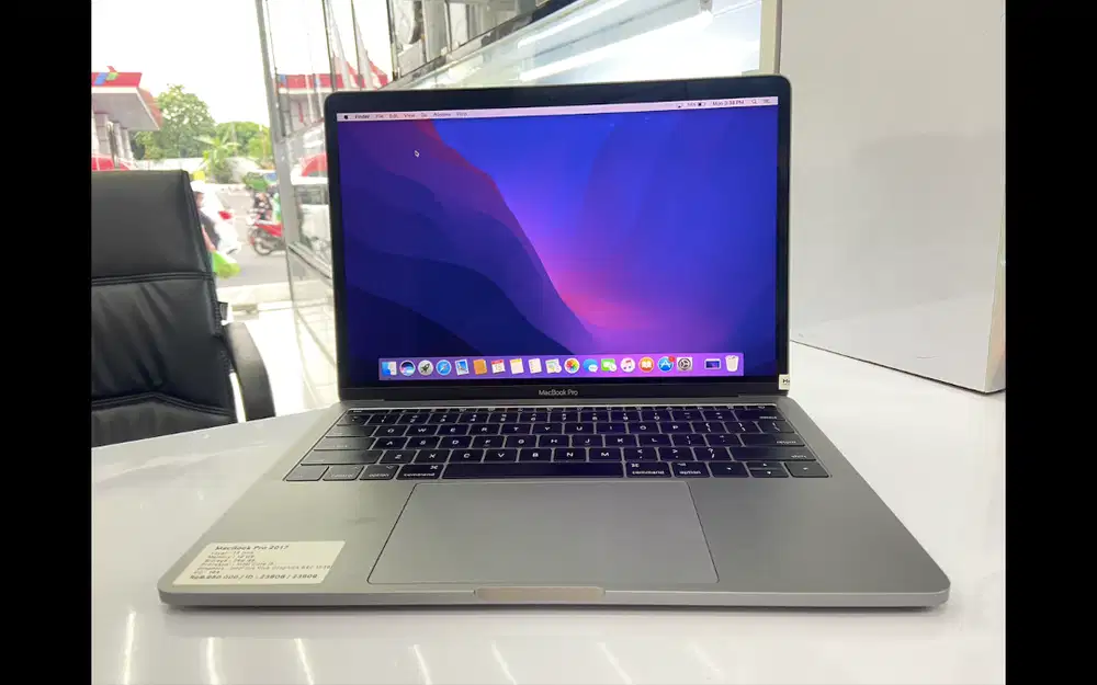 MacBook Pro 2017 16/256 GB ( Like New 98% )