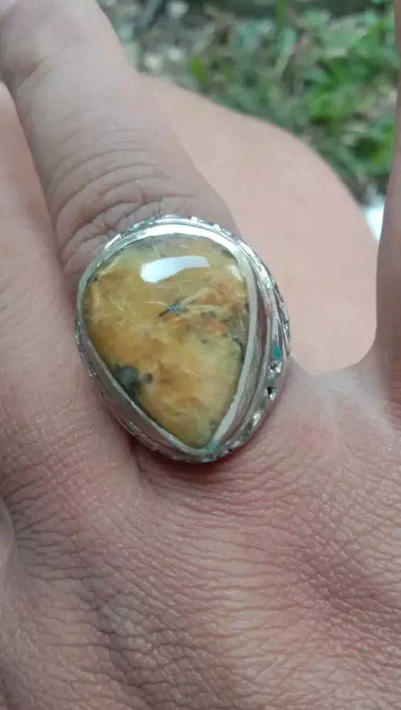 Batu serabut Cendana segitiga