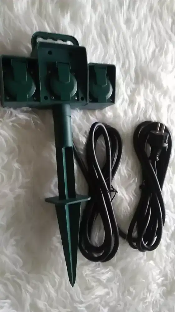 Socket outdoor soket listrik anti air spike soket colokan kebun