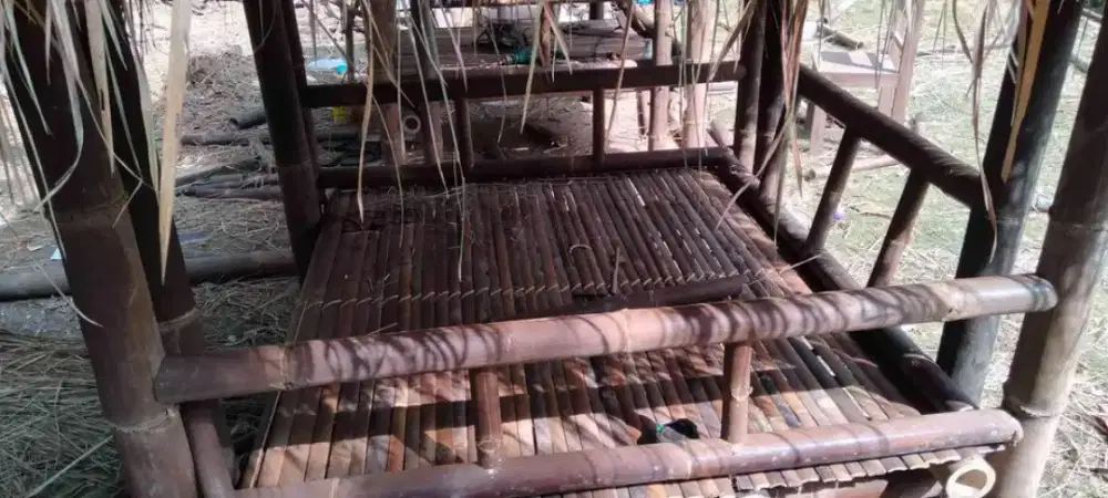 Gazebo untuk Kedai angkringan ngopi soto bakso lesehan