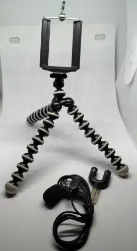 Bundling Tripod + mic + spliter for youtuber,vloger,tik tok