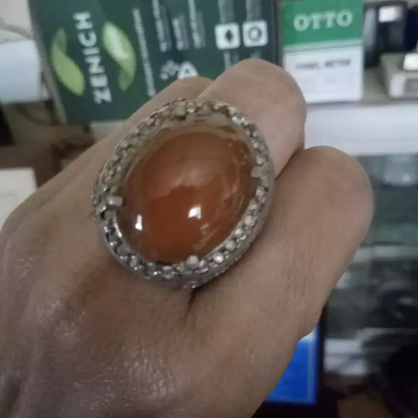 Cincin batu Orange Chalcedony