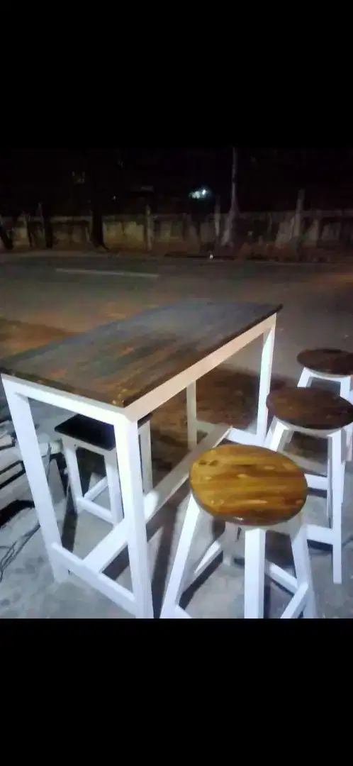 Tukang kayu jati belanda