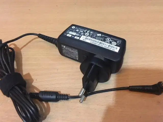 ORIGINAL Adaptor Charger Laptop ACER Adafter 19V 2.15a D260 521 d531 8